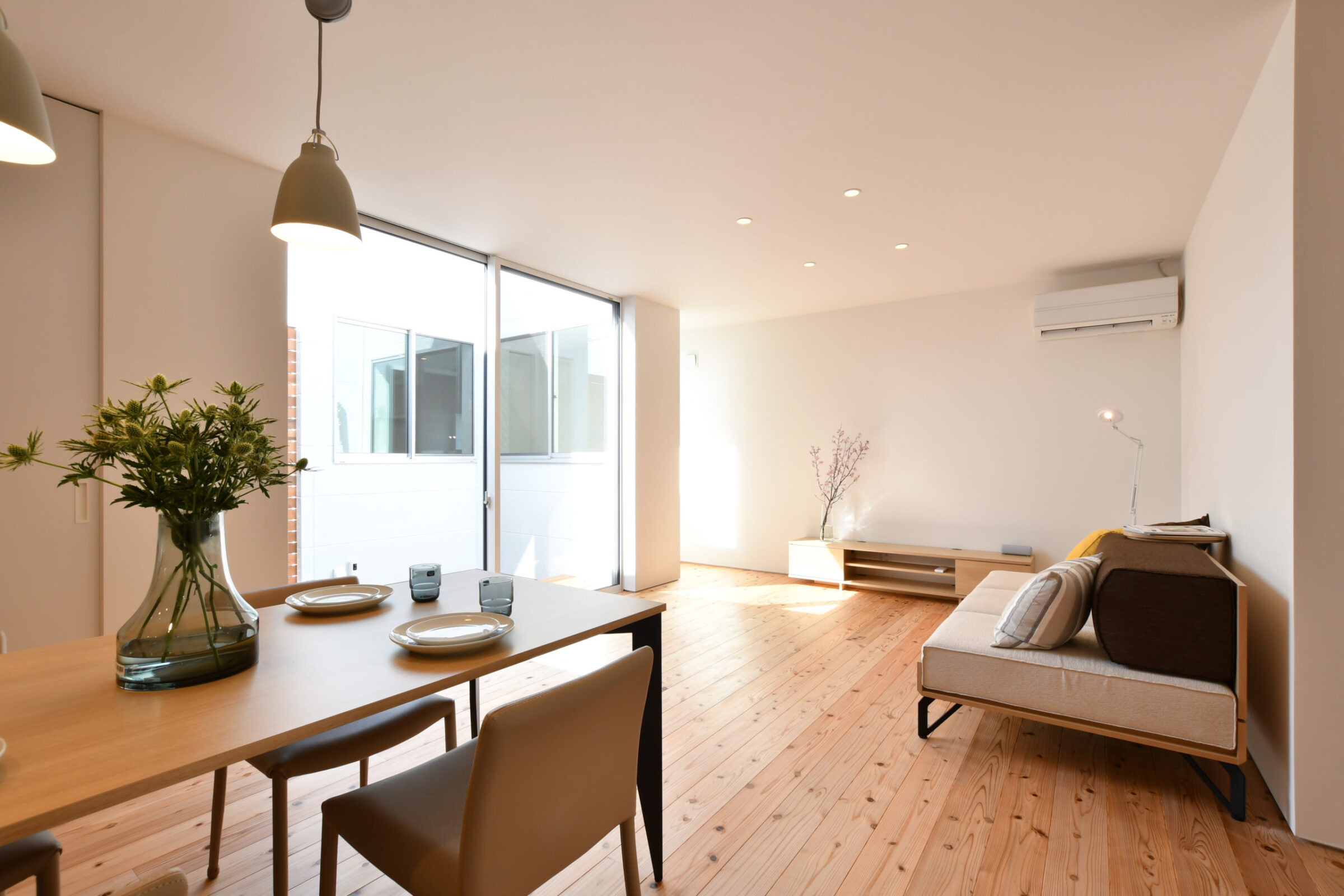 日当たりが悪い土地 ＝ 暗い家が建つ？