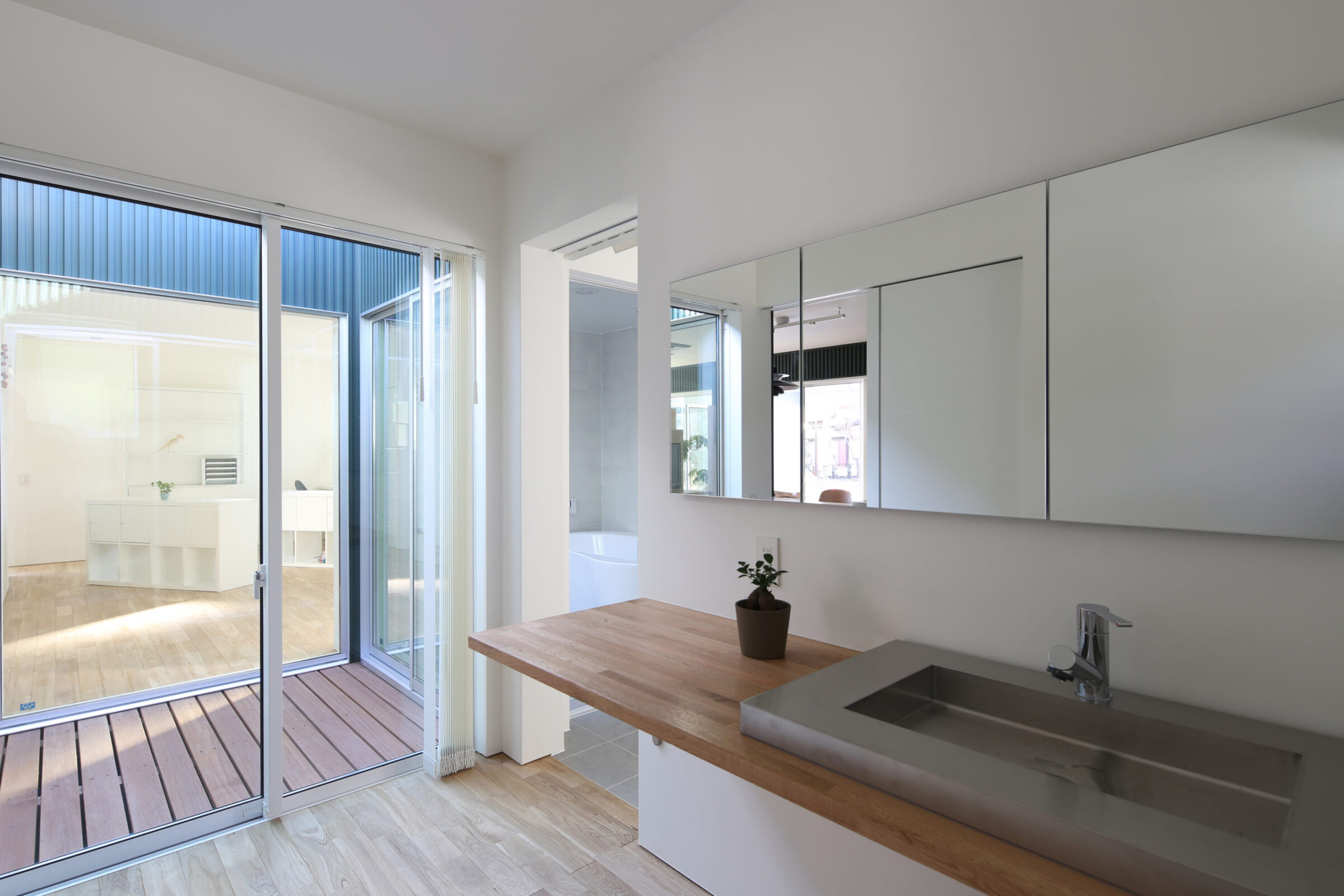 流行と構造と使い勝手と